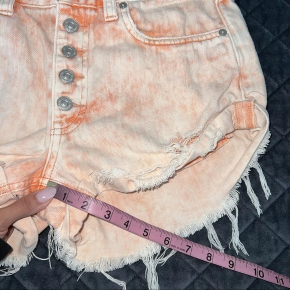 Free People Shorts Women Size 27 Orange Button Fly Mini Jean Romeo Cut Off  L - Picture 3 of 8